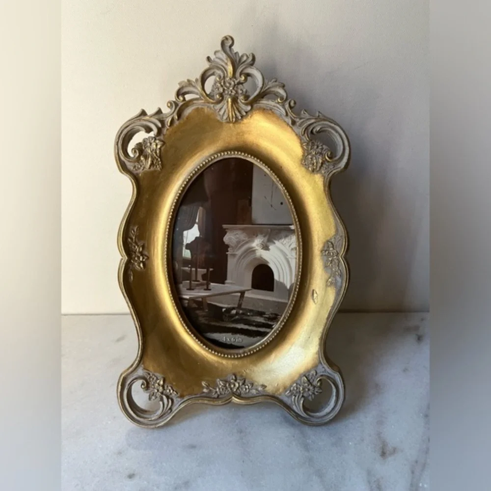 Ornate gold picture frame antique style for 4”x6” photo